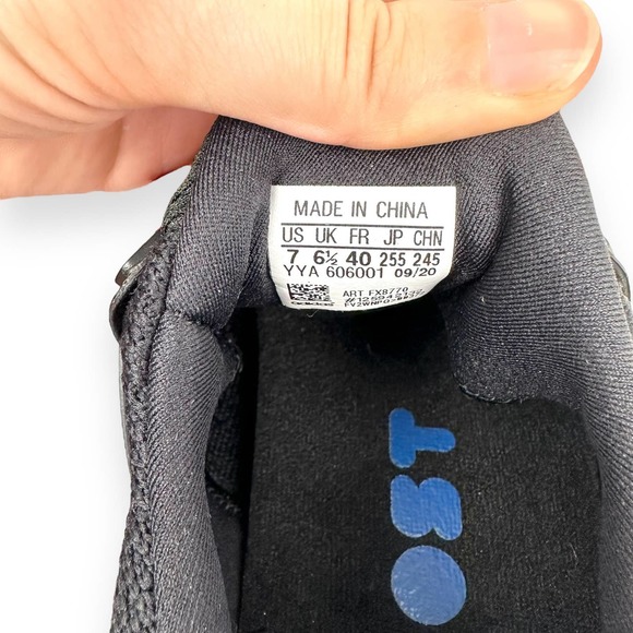 Adidas UltraBoost DNA Core Black Lush Red Running Sneaker Sz 7 Youth 8.5 Womens - Picture 10 of 14